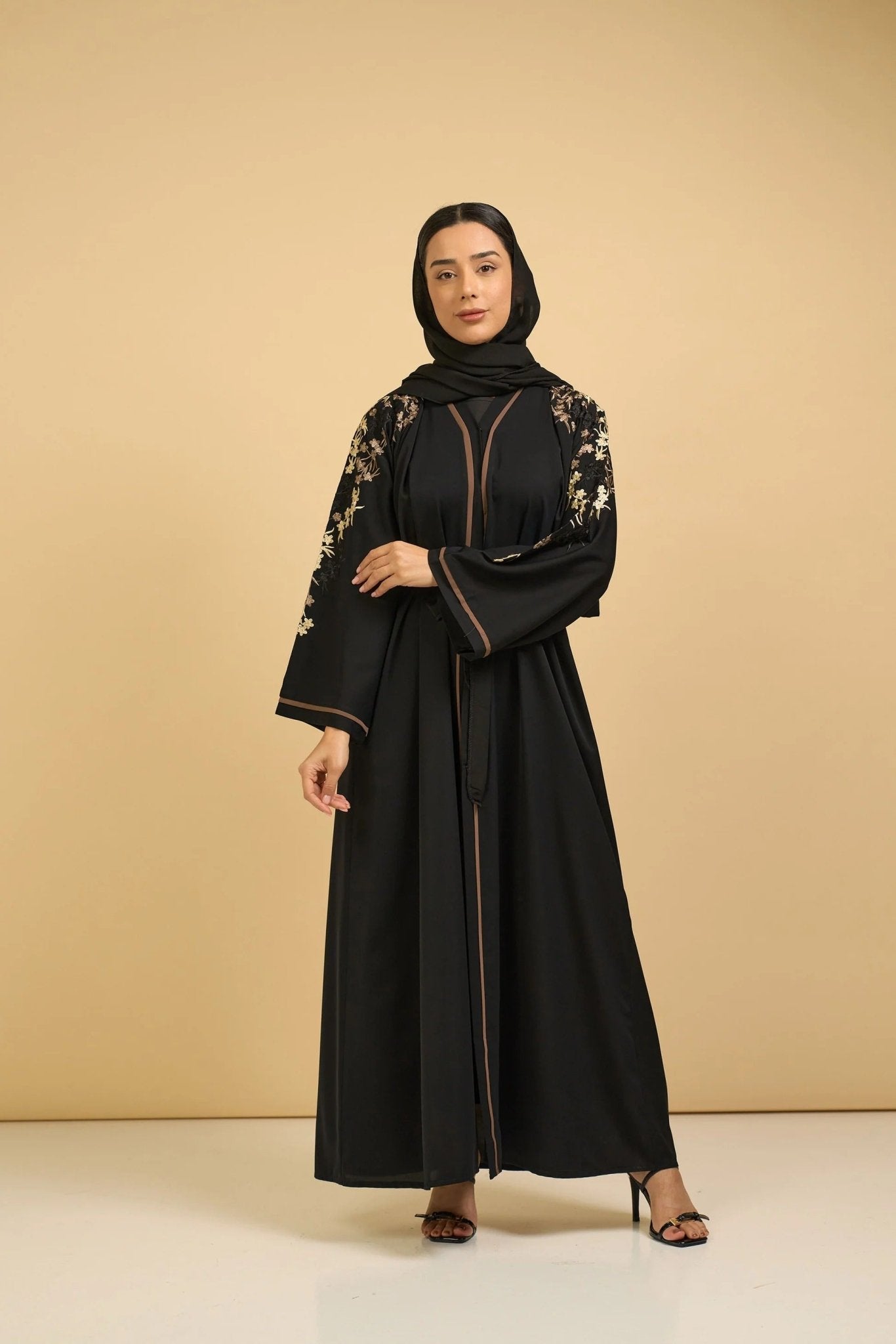 Ebony Elegance - Awrah Abayas UAE